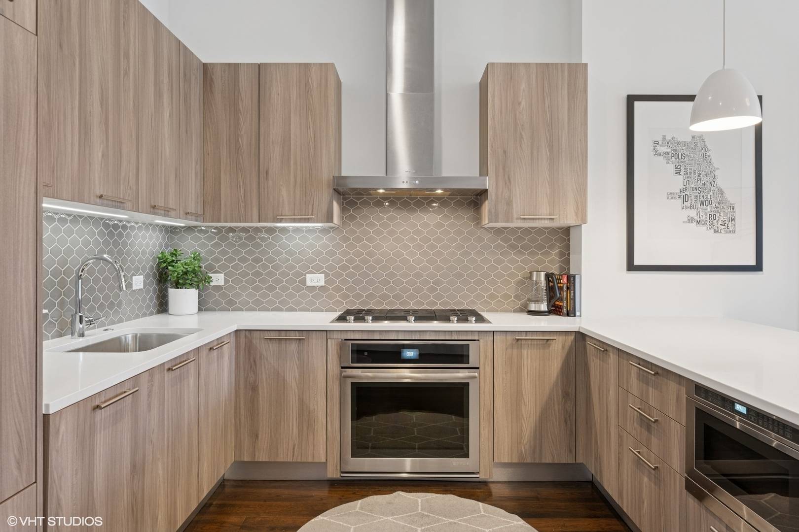 Chicago, IL 60610,367 W Locust ST #403