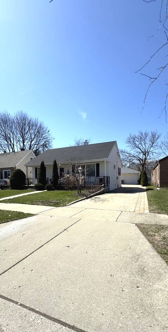 Waukegan, IL 60085,414 Westmoreland AVE