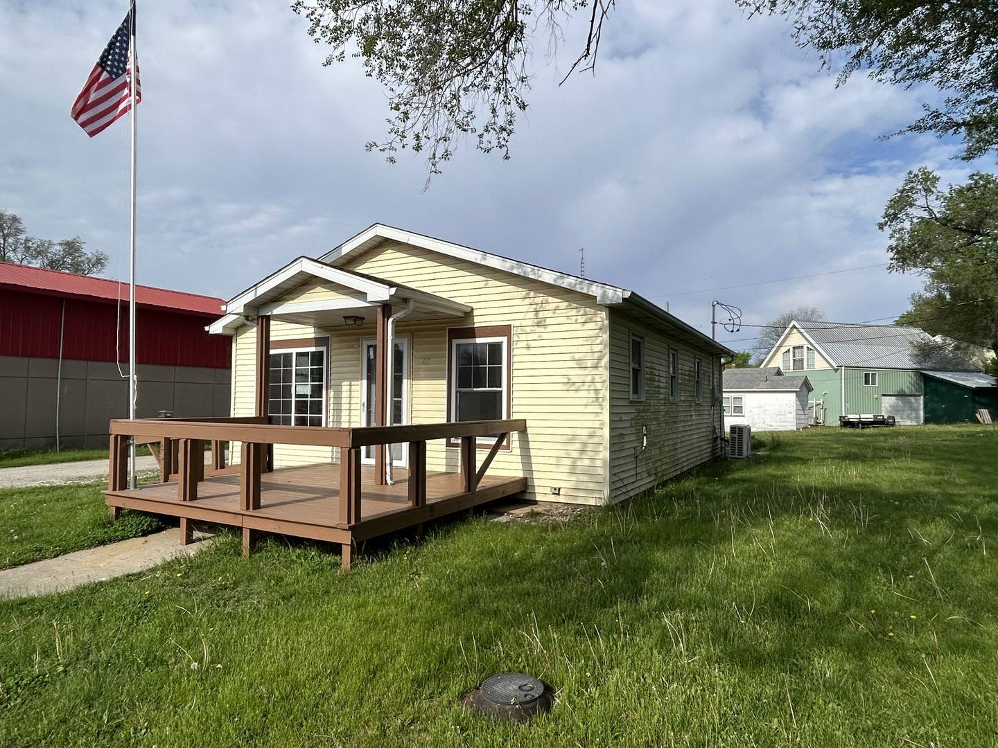 Potomac, IL 61865,117 N Vermilion ST