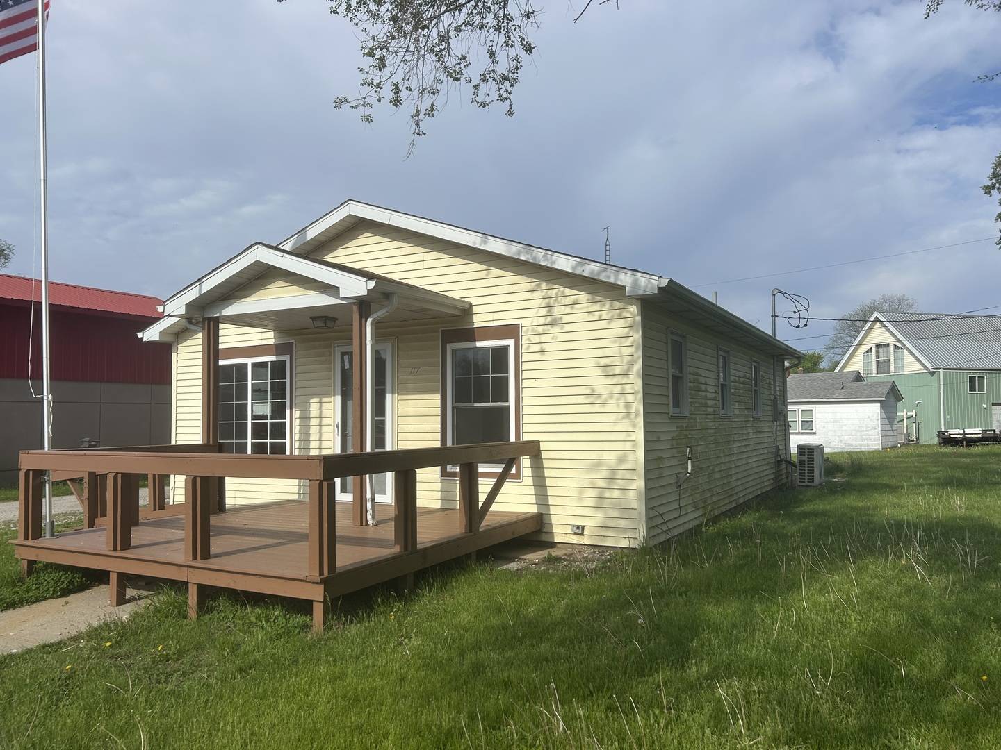 Potomac, IL 61865,117 N Vermilion ST