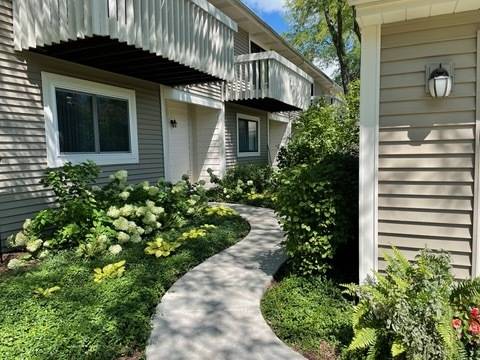 Vernon Hills, IL 60061,1066 Cumberland CT