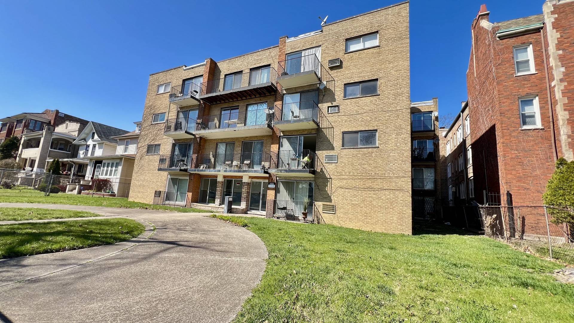Chicago, IL 60644,5424 W Ferdinand ST #104