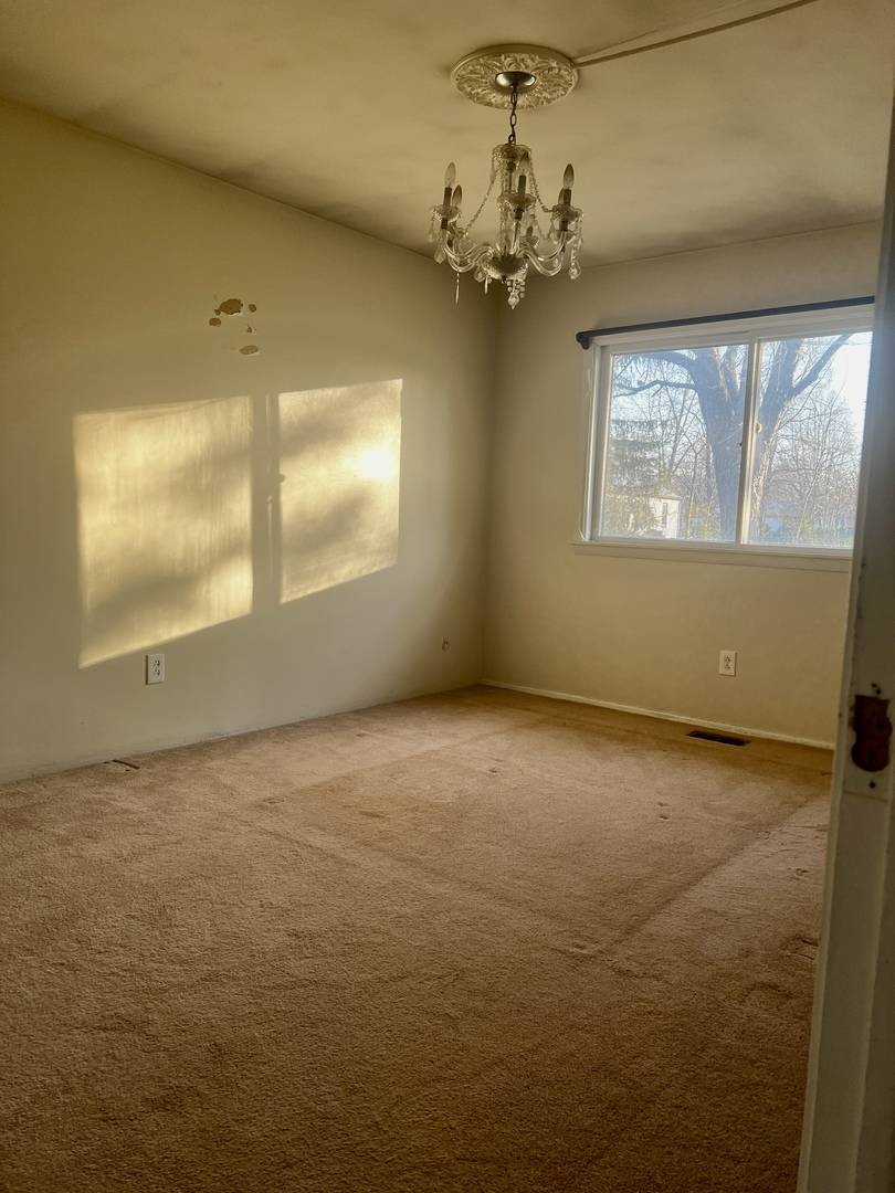 Montgomery, IL 60538,4 Circle CT