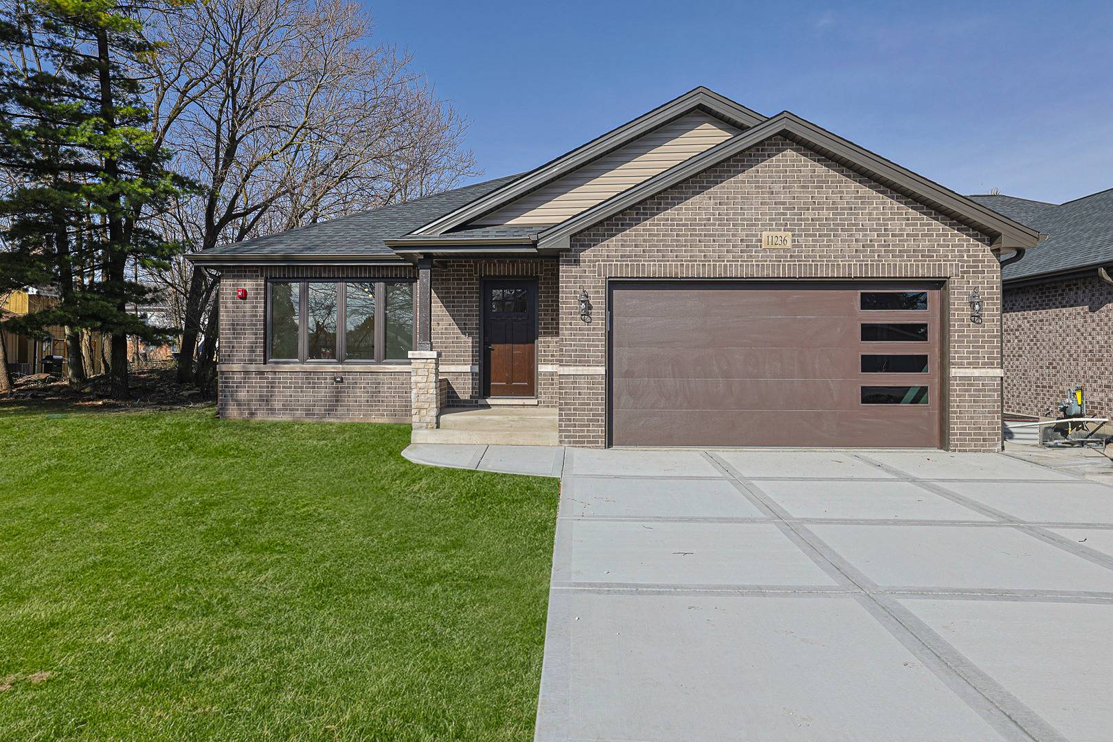 Alsip, IL 60803,11236 S Lawler AVE