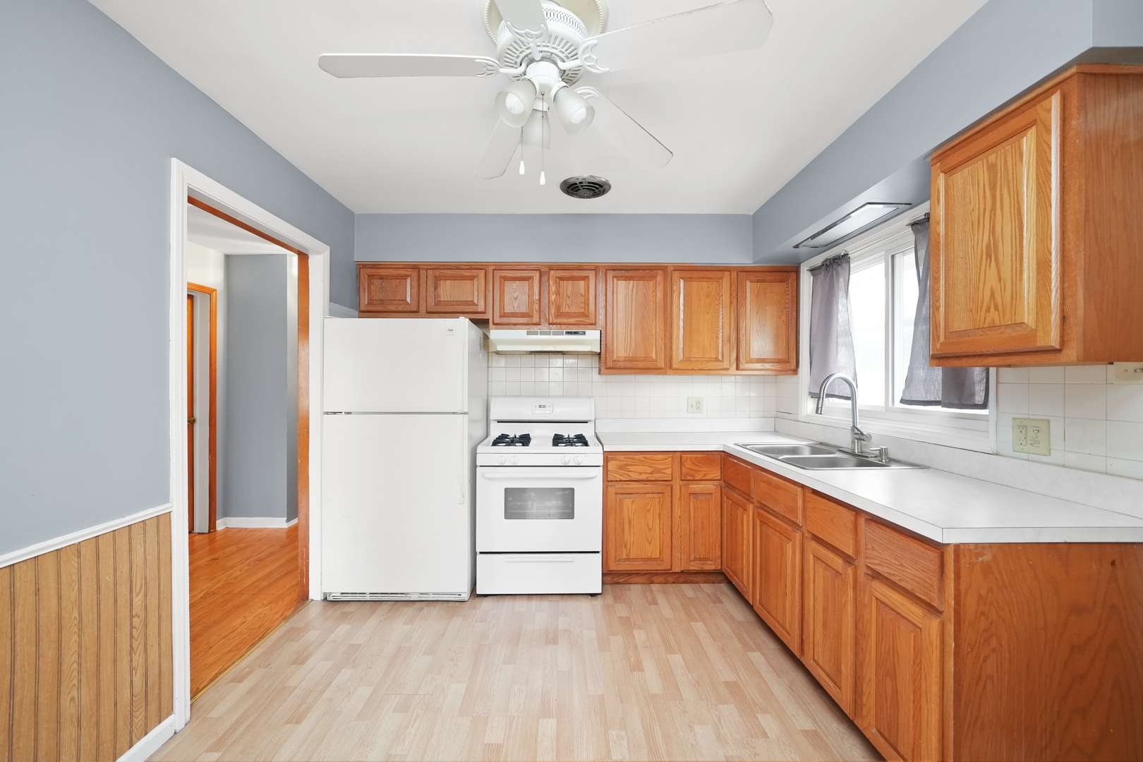 Bellwood, IL 60104,3312 Wilcox AVE