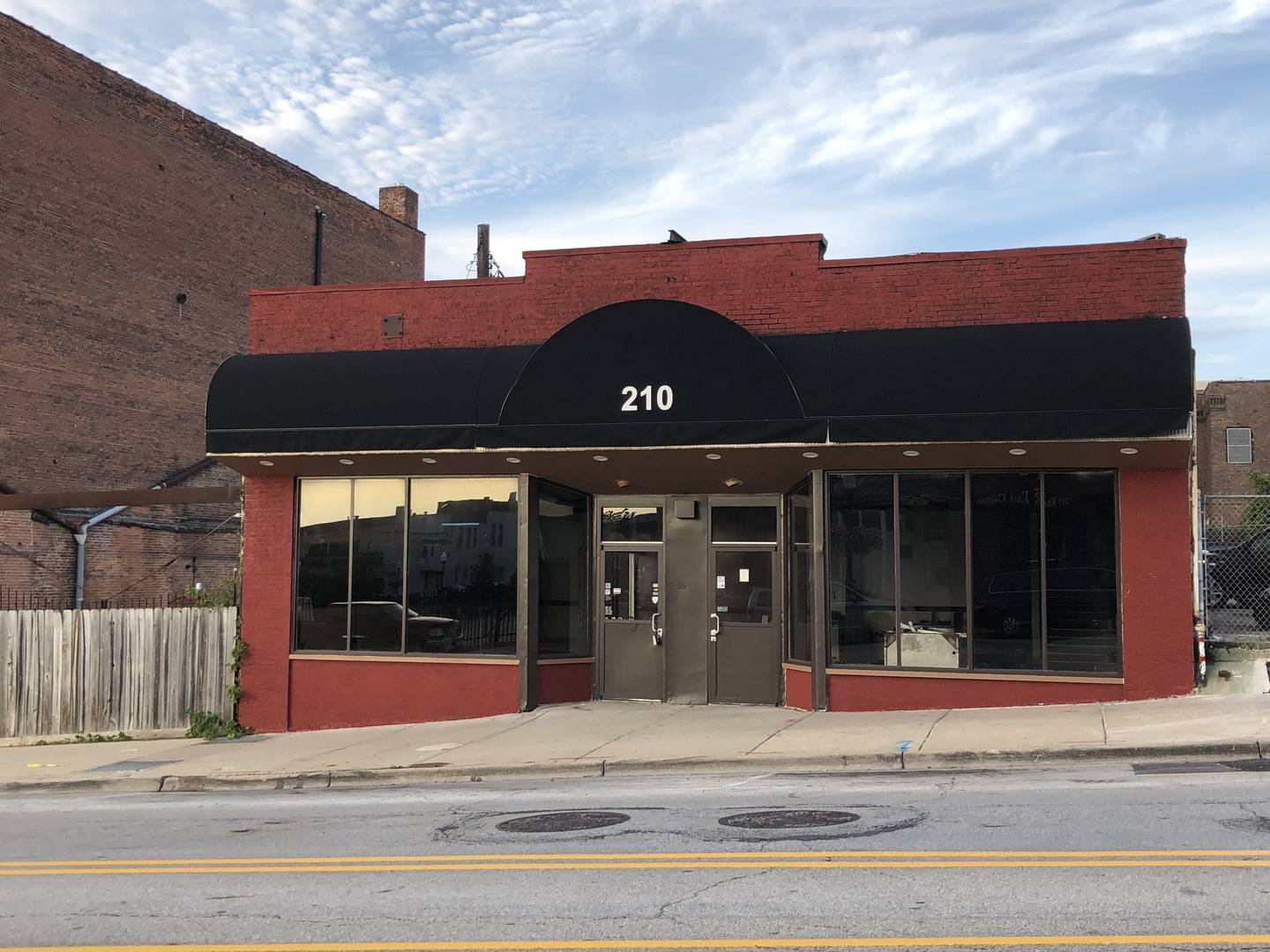 Aurora, IL 60505,210 E Galena BLVD