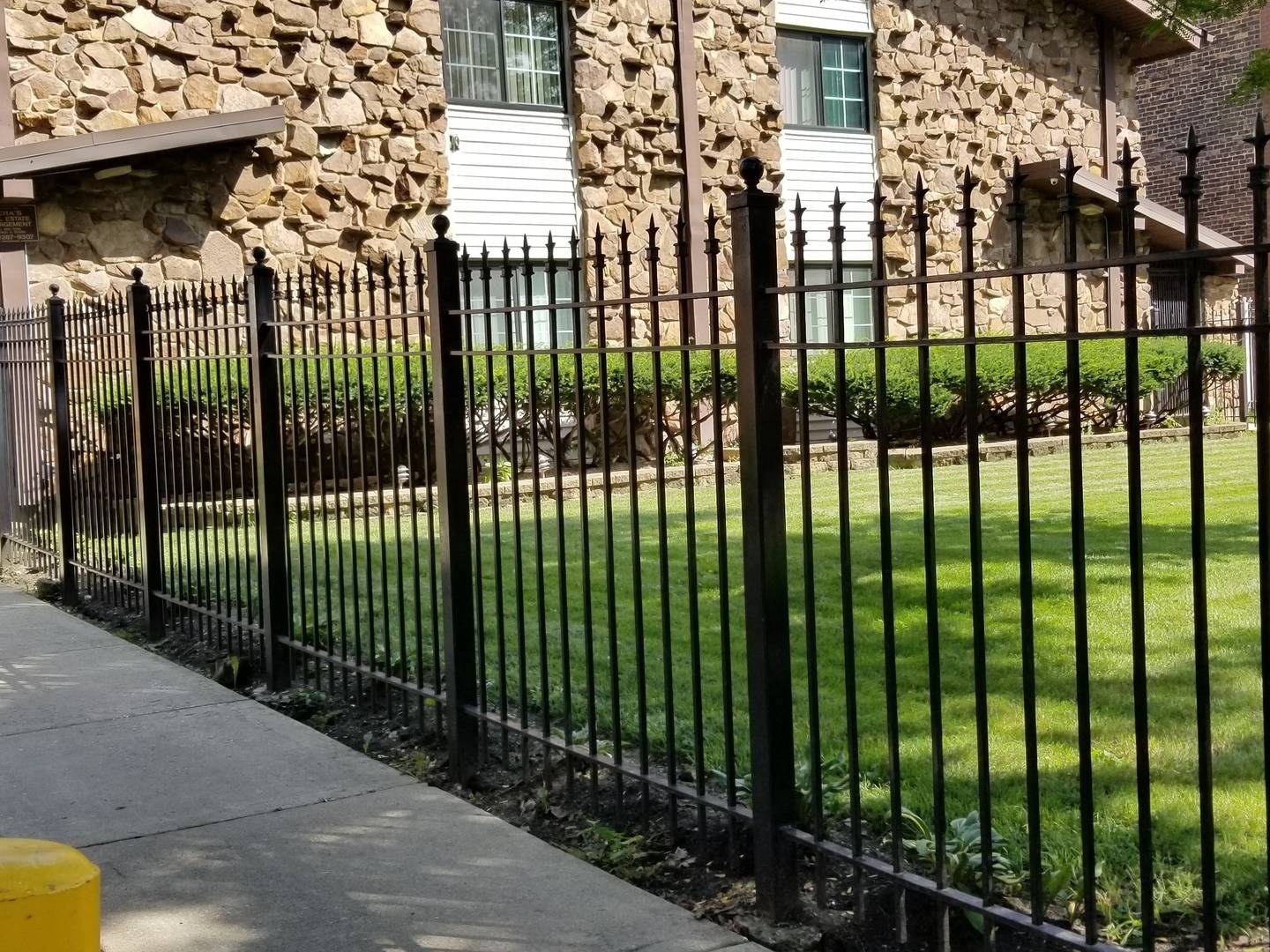 Chicago, IL 60644,135 N Mayfield AVE #2I