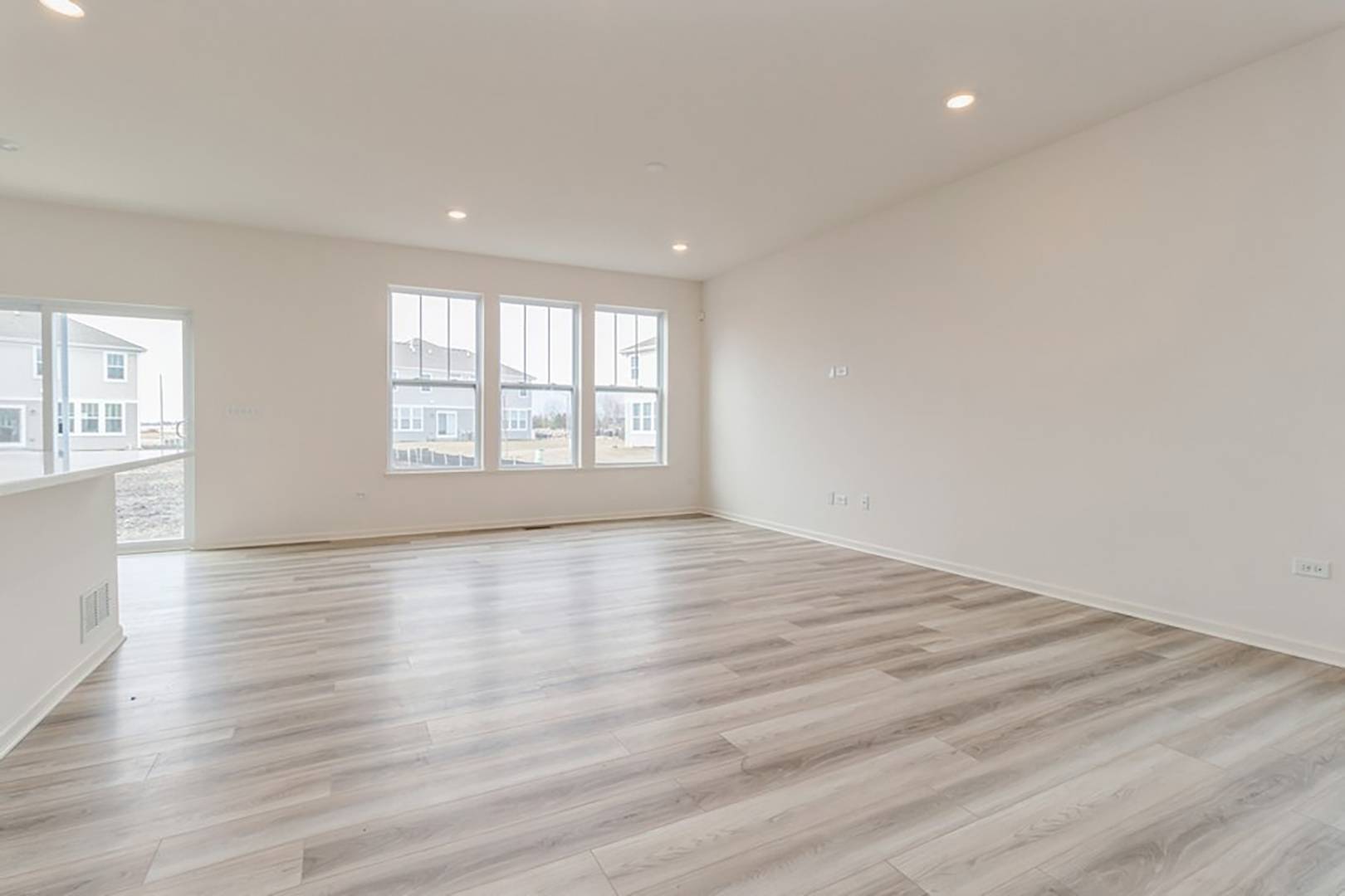 Volo, IL 60020,339 Red Oak CIR #402