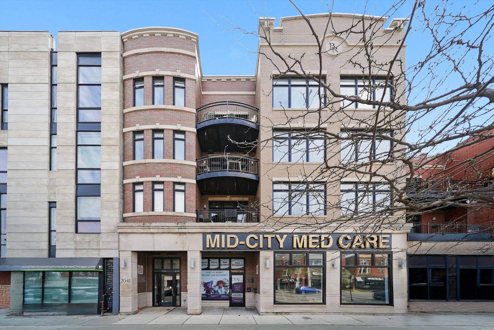 Chicago, IL 60622,2041 W Division ST #304