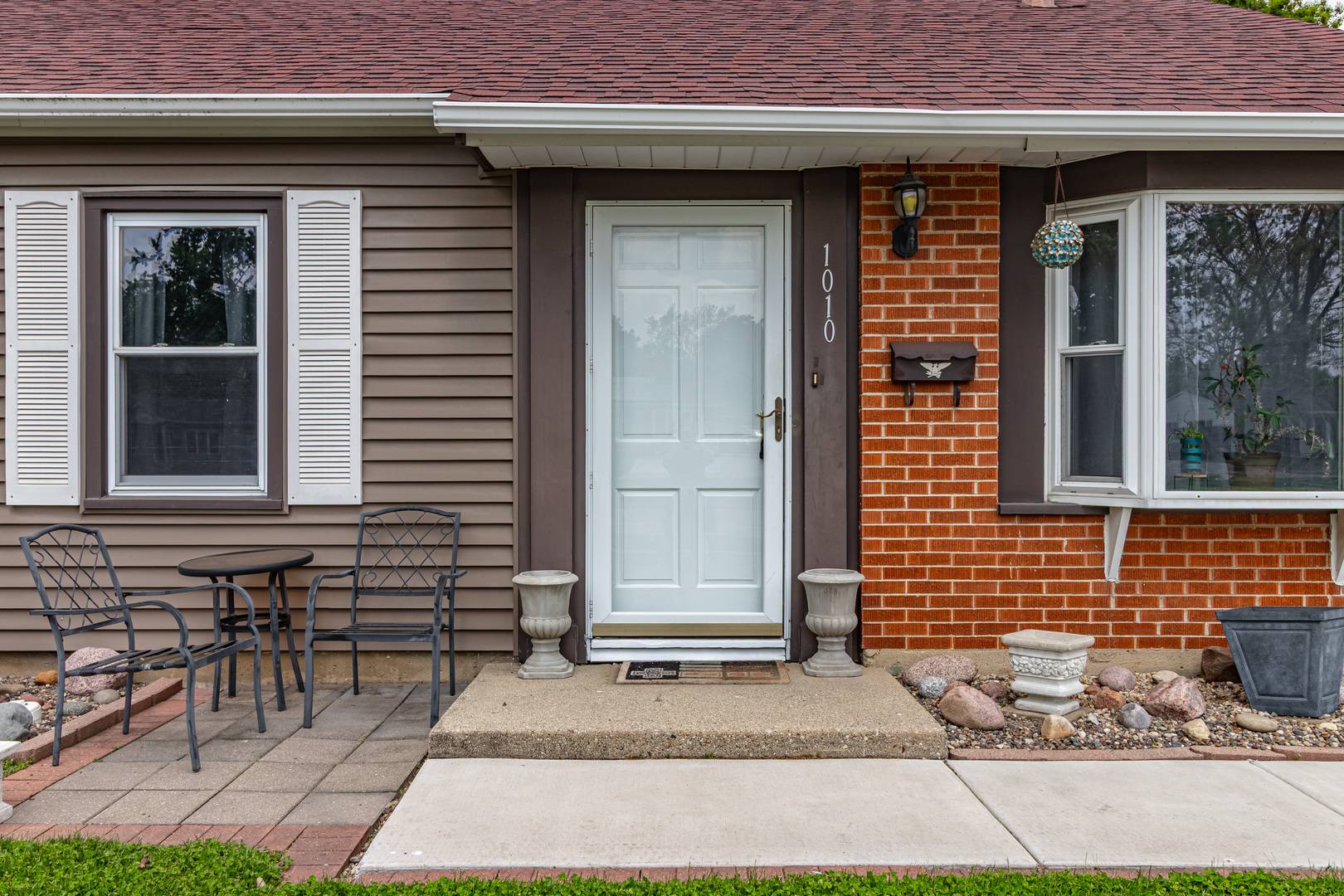 Streamwood, IL 60107,1010 S Park BLVD