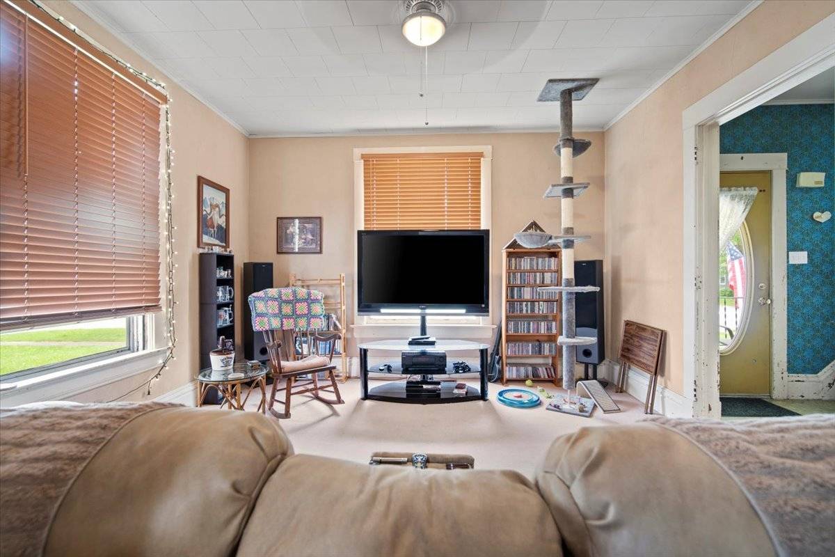 Pontiac, IL 61764,219 W Bennett ST