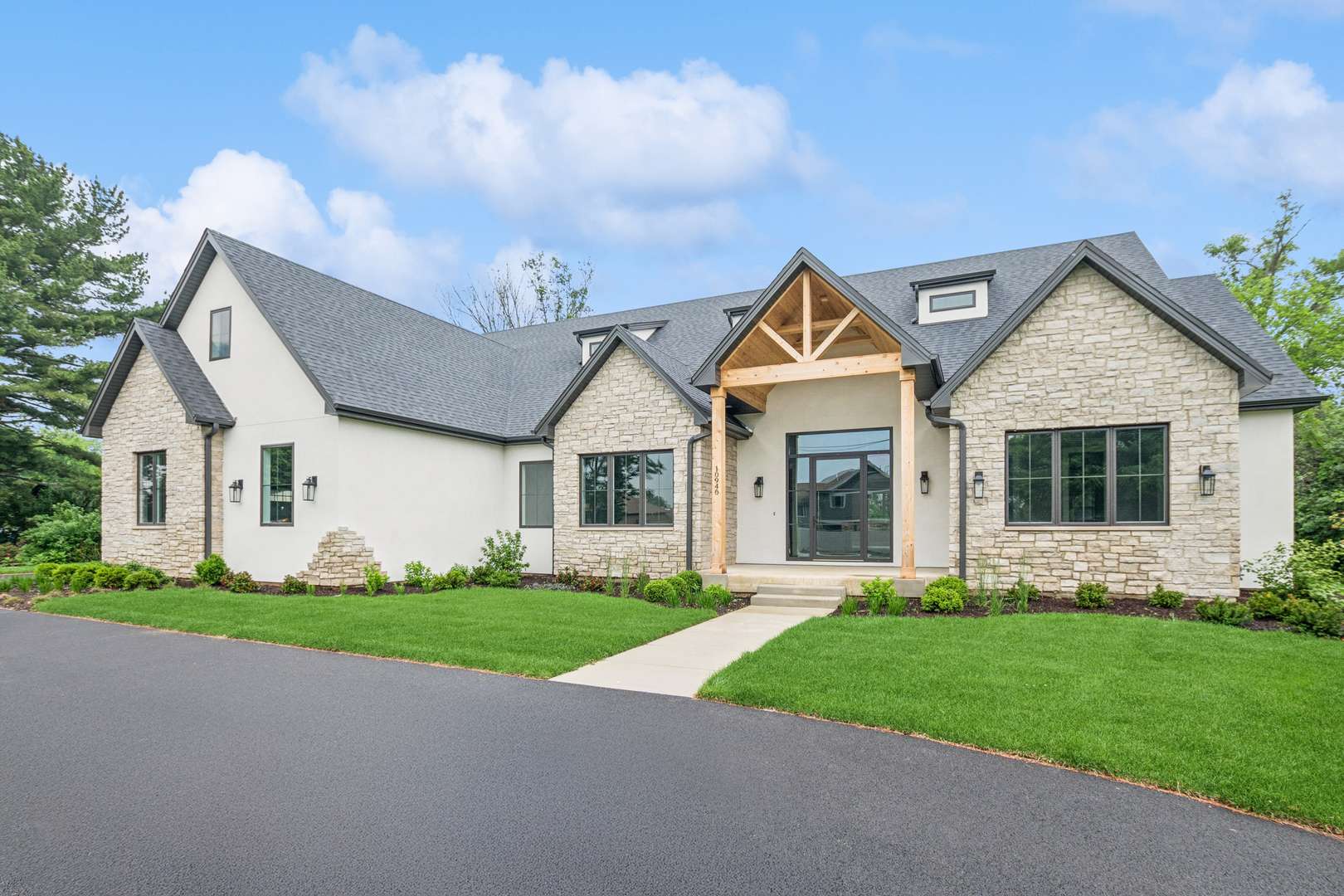 La Grange, IL 60525,10940 German Church RD