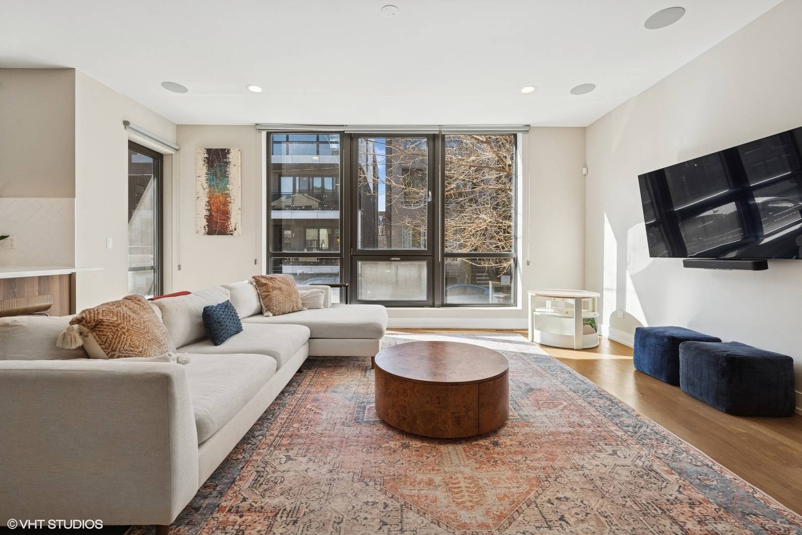 Chicago, IL 60642,1542 W Fry ST #1