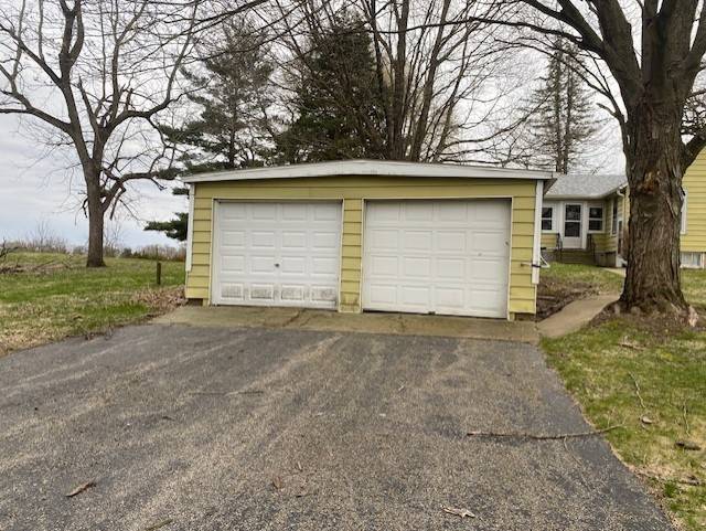 Hennepin, IL 61327,9518 Hennepin Florid RD