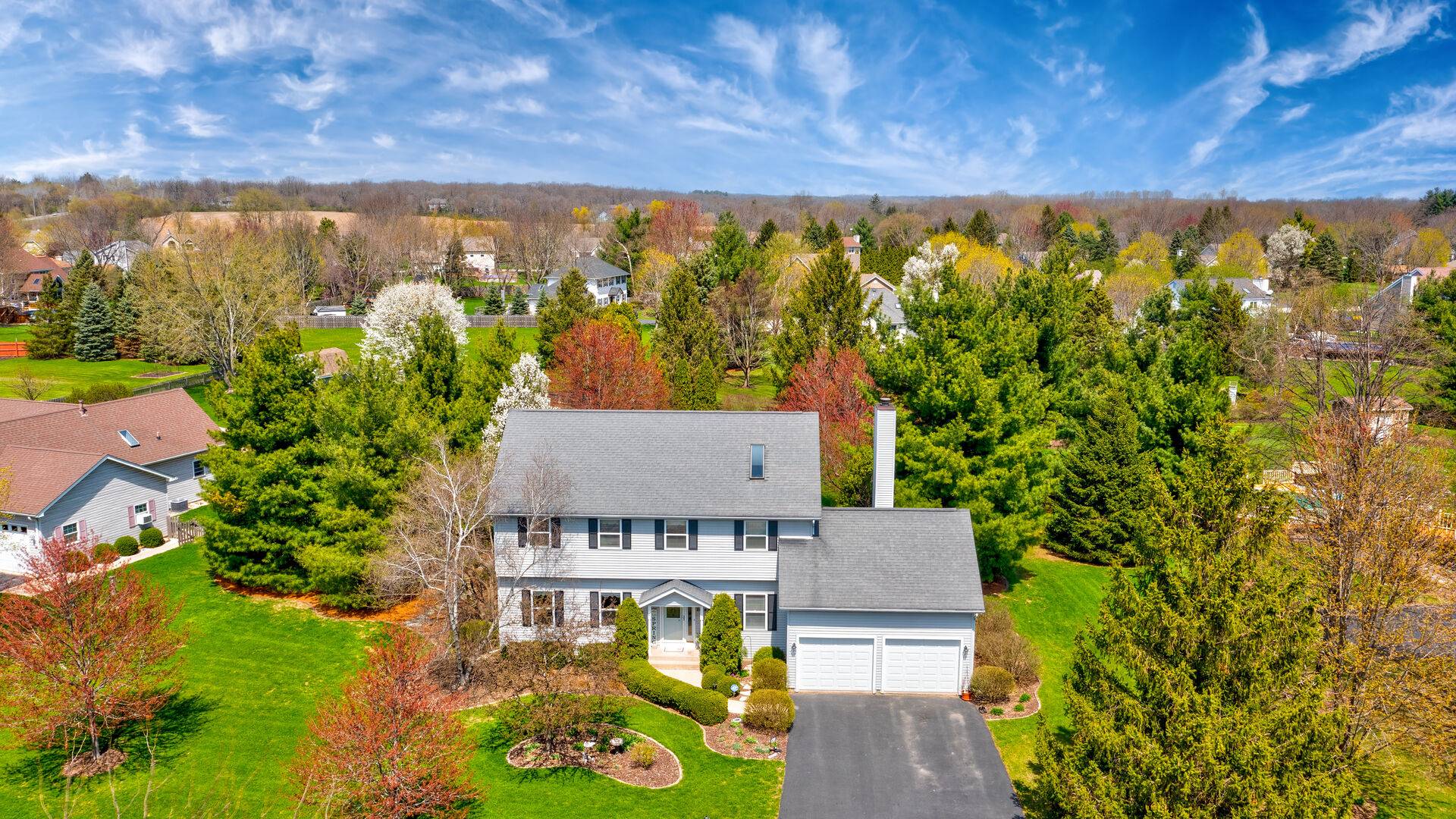 Spring Grove, IL 60081,2414 S Hidden Trail