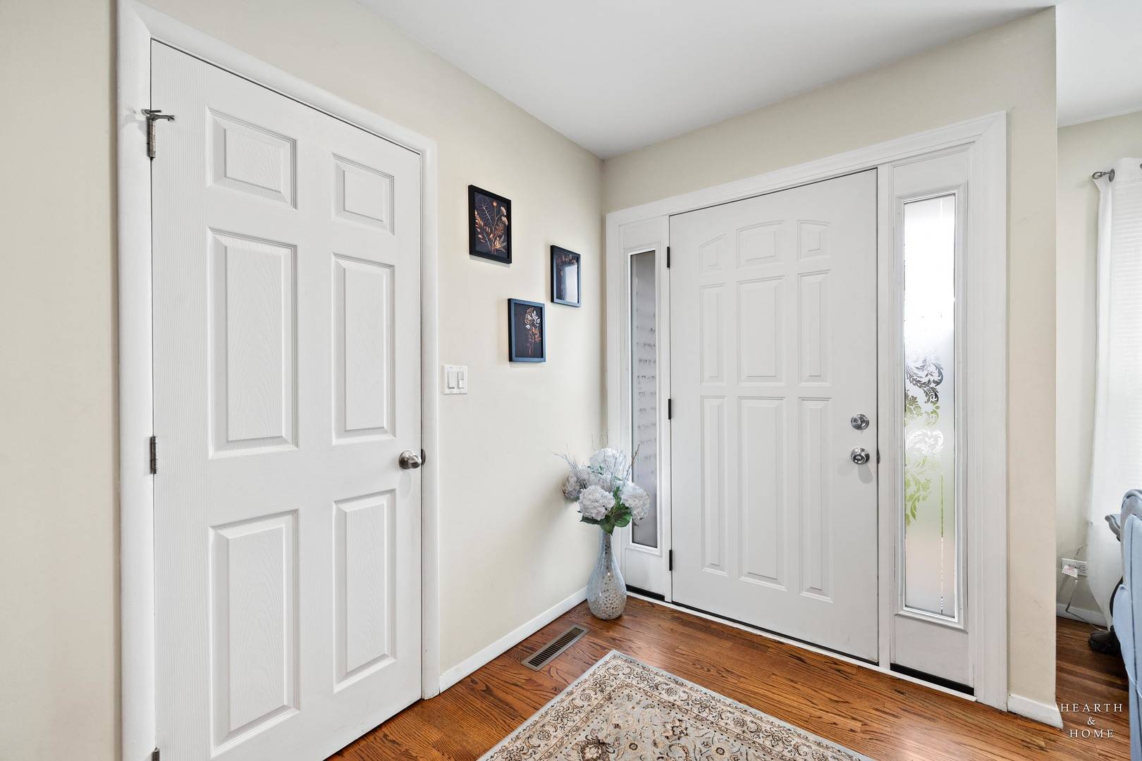 Arlington Heights, IL 60004,914 W LYNNWOOD AVE