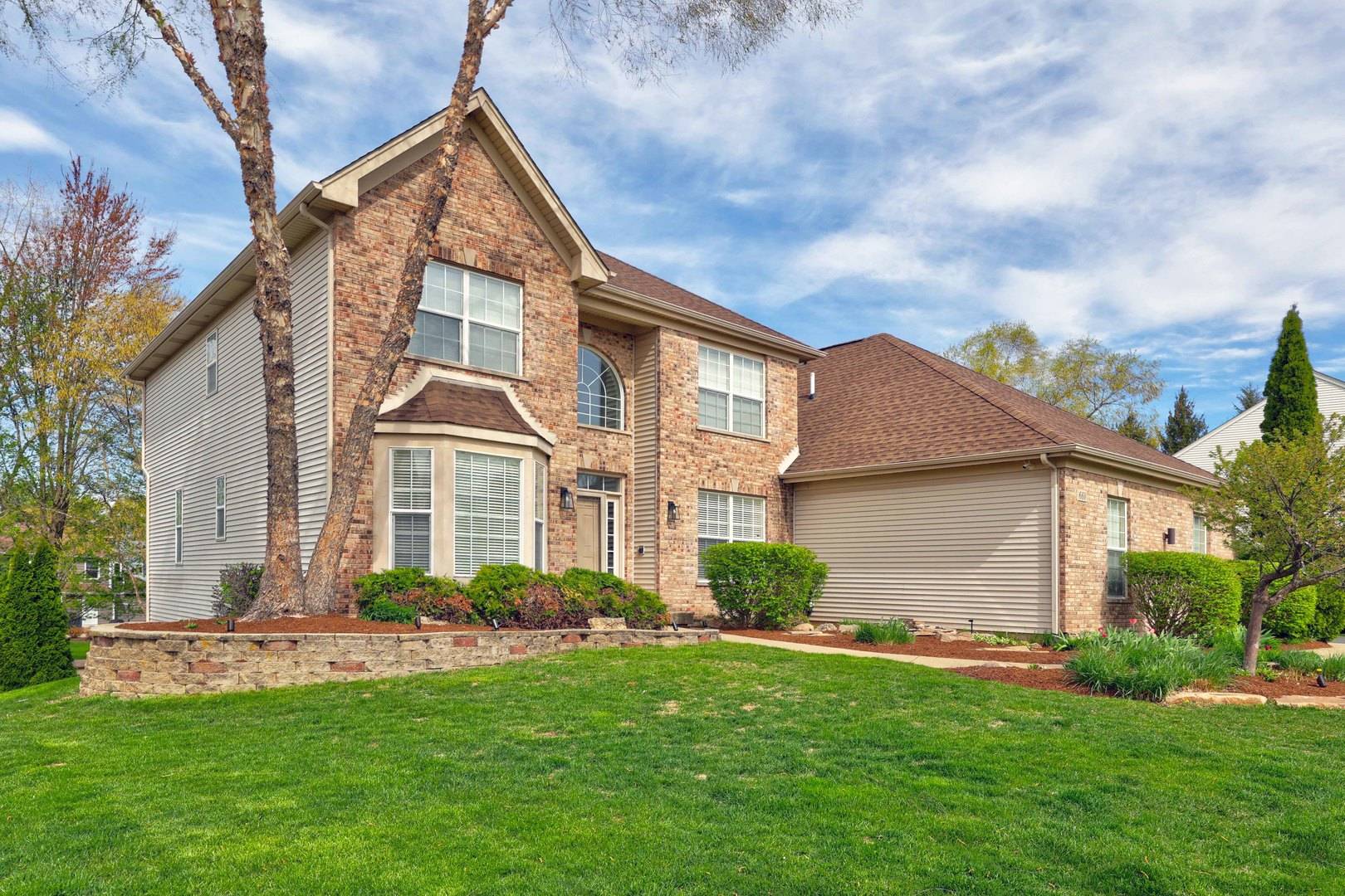 Algonquin, IL 60102,660 Saratoga CIR