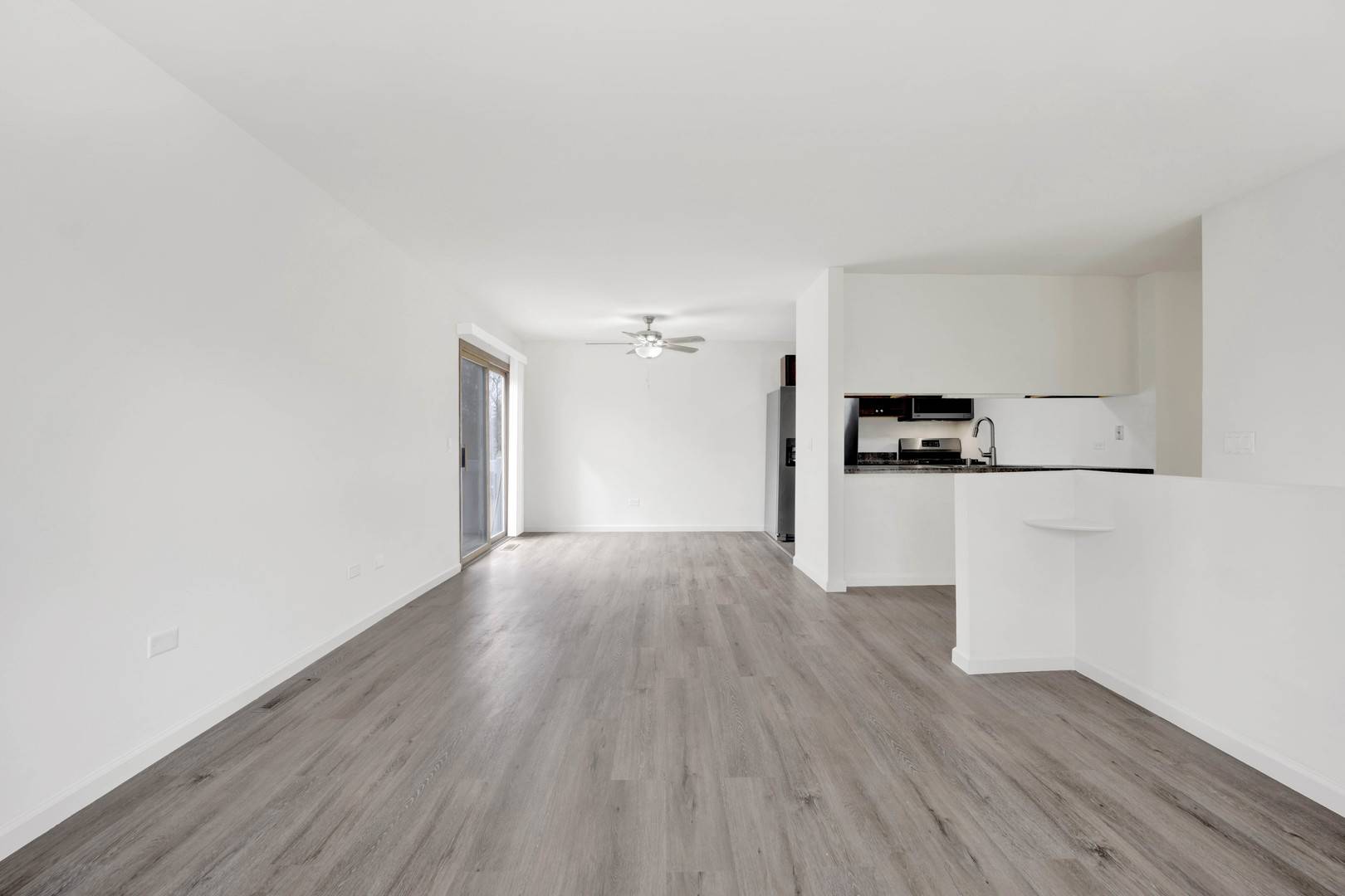 Libertyville, IL 60048,205 W Winchester RD