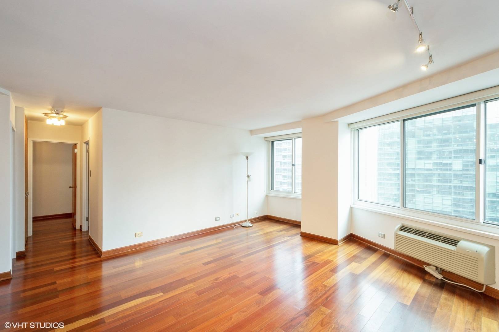 Chicago, IL 60611,211 E Ohio ST #2316