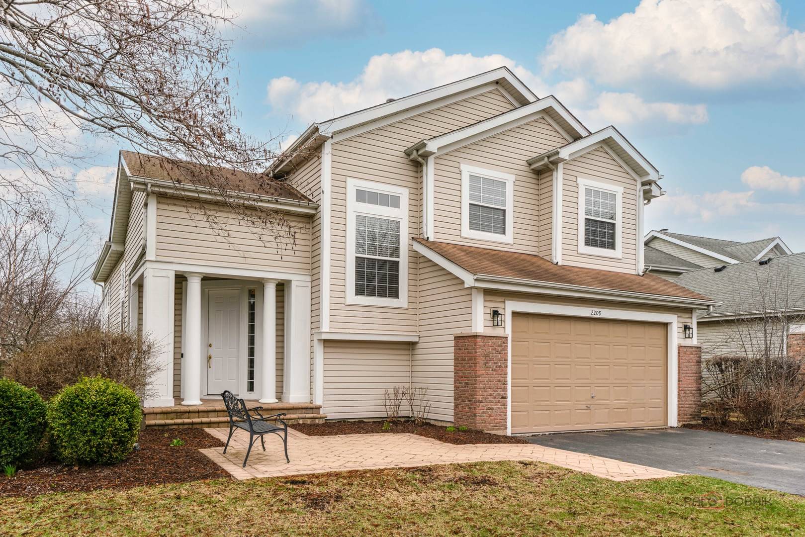 Buffalo Grove, IL 60089,2209 Avalon DR