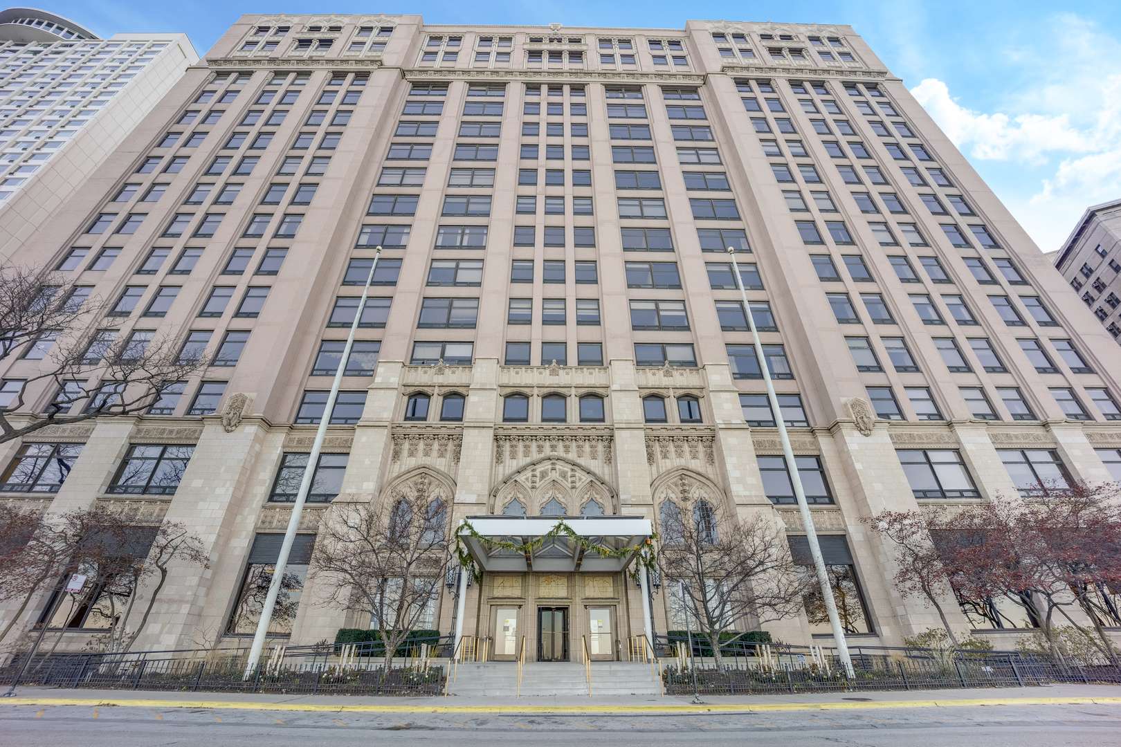 Chicago, IL 60611,680 N Lake Shore DR #518