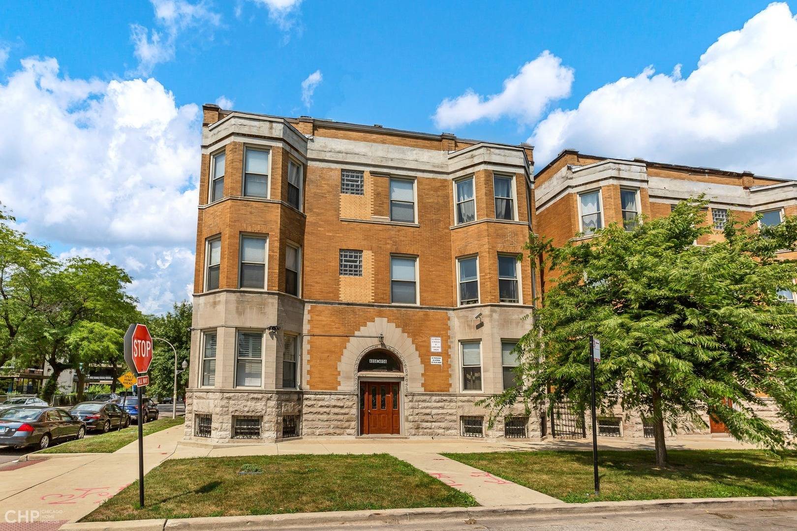 Chicago, IL 60615,4858 S Prairie AVE #3A
