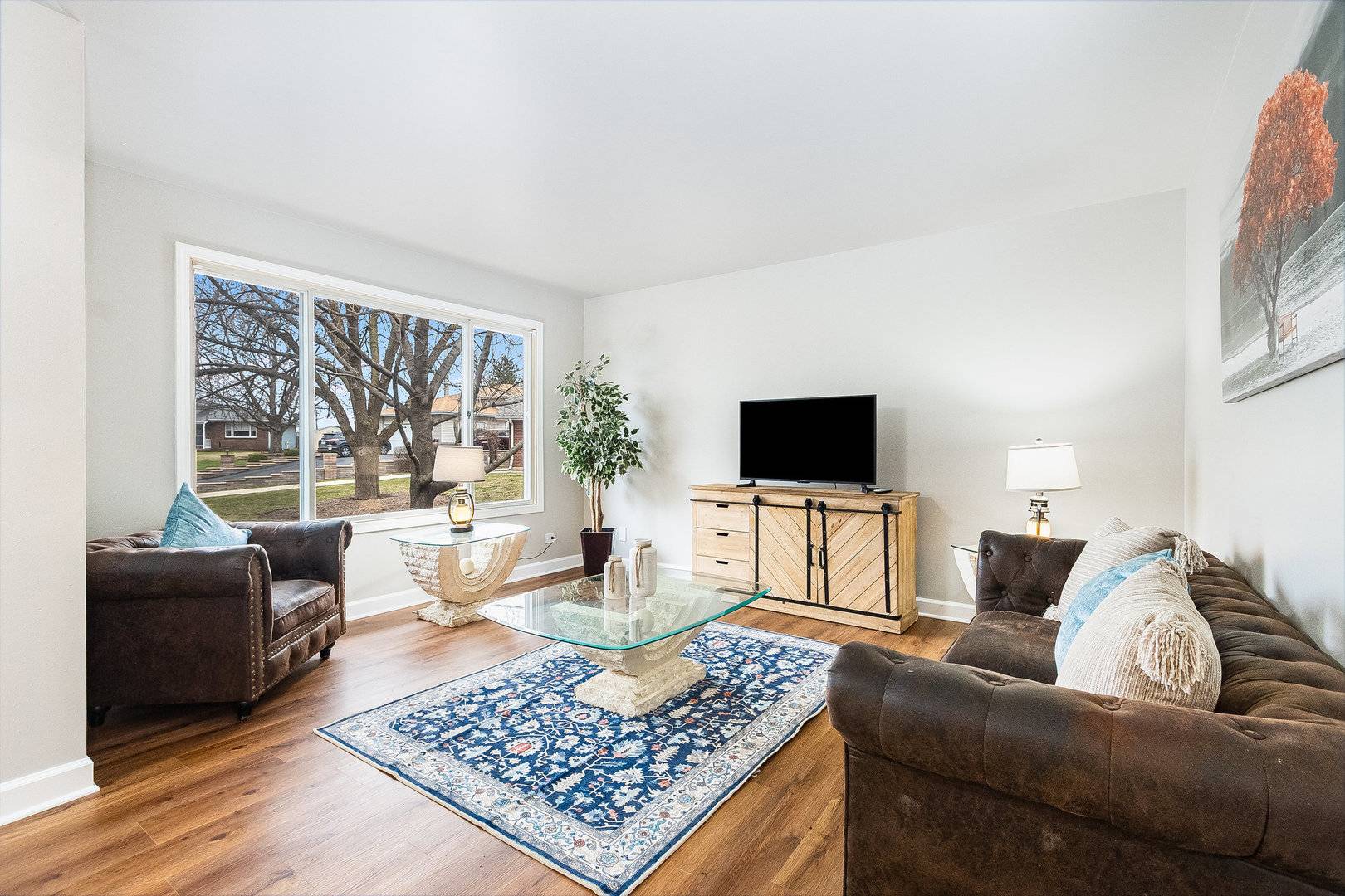 Oswego, IL 60543,182 Charles CT