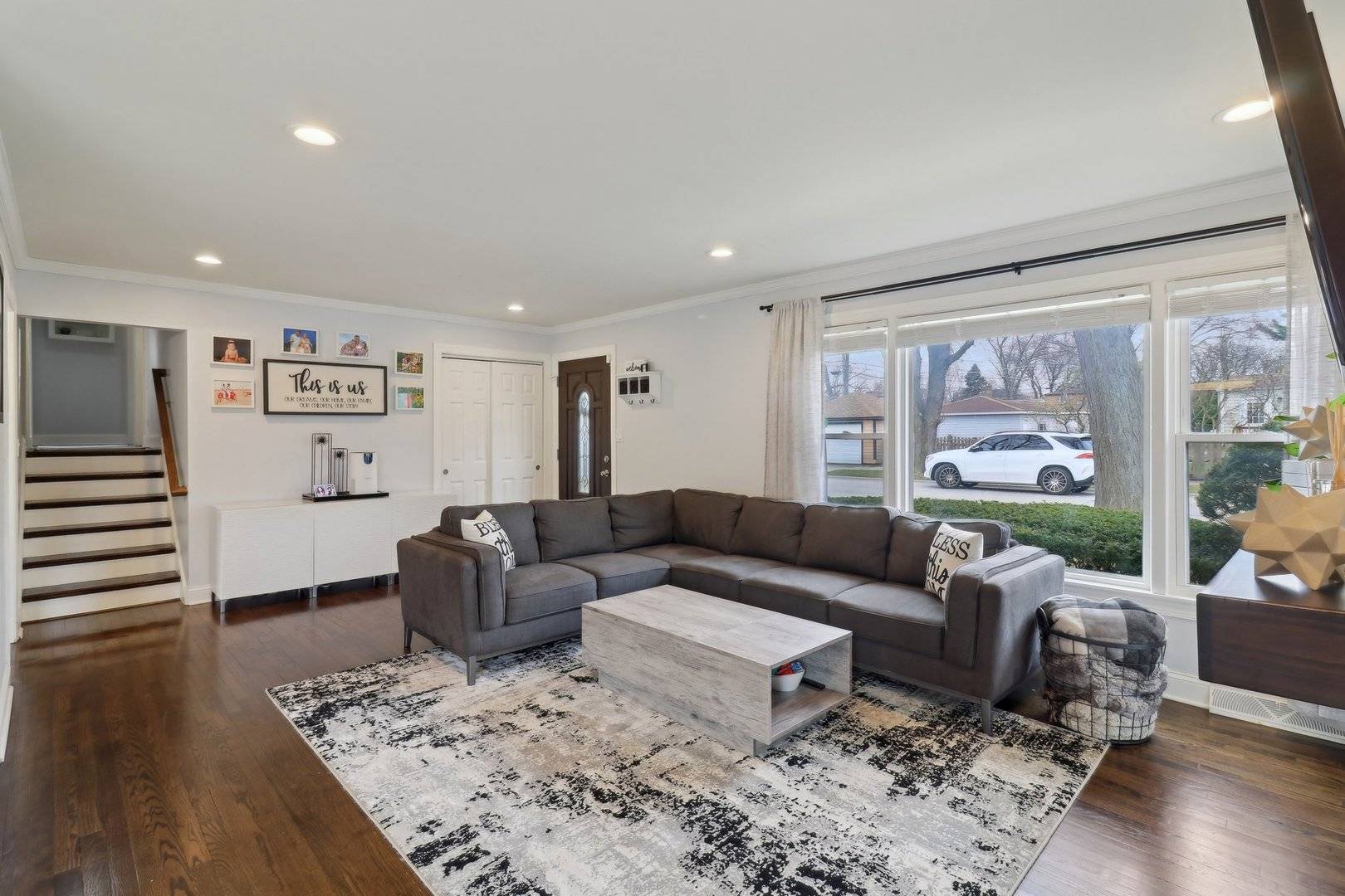 Skokie, IL 60076,7901 E Prairie RD