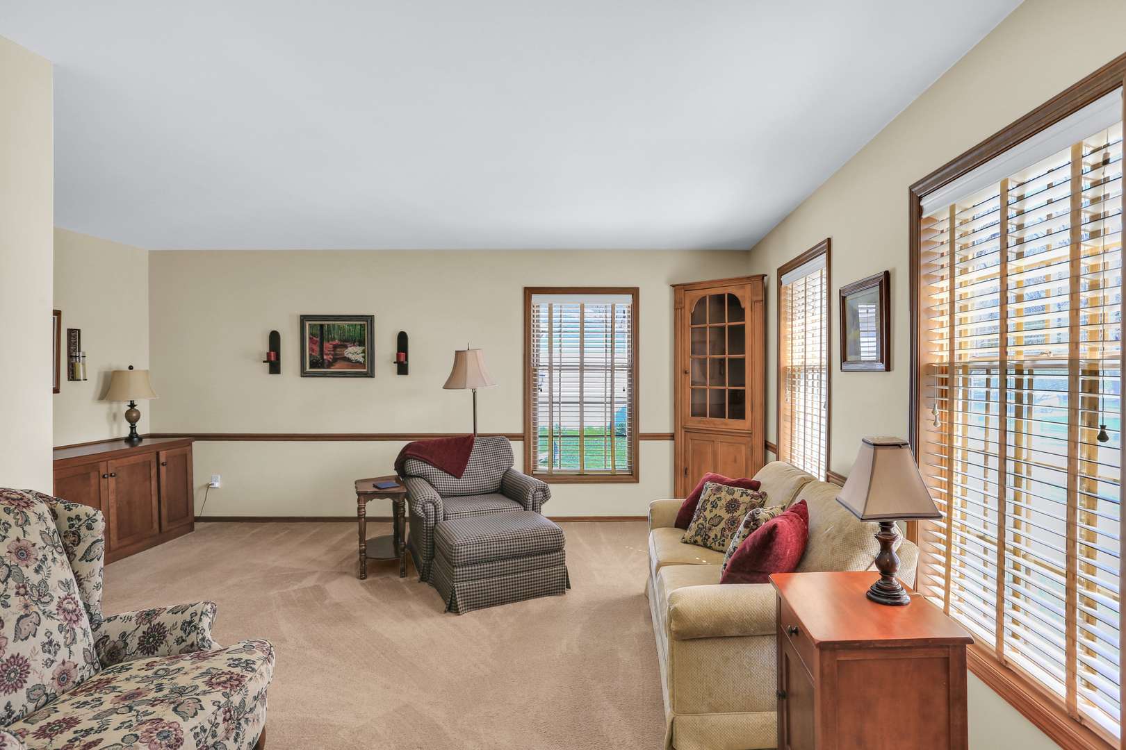 Urbana, IL 61802,3203 Fawn Hill CT