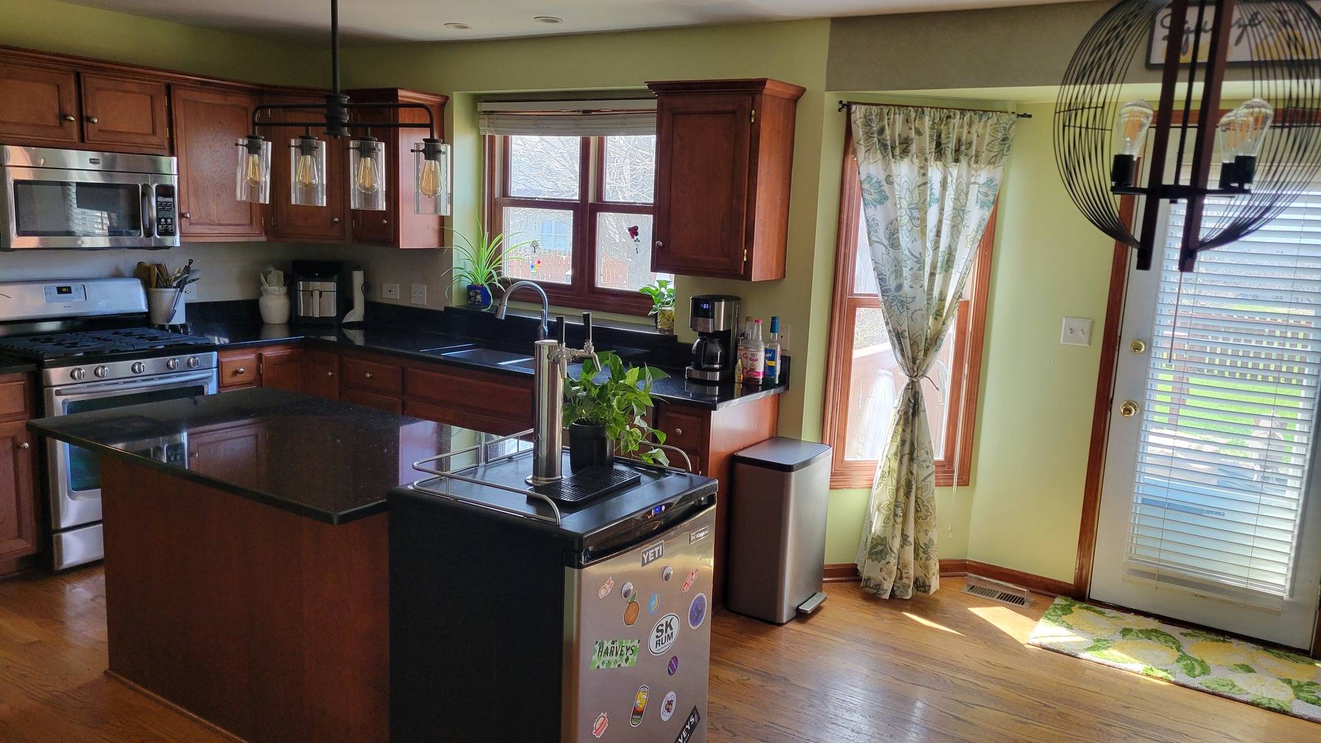 Oswego, IL 60543,251 Isleview DR