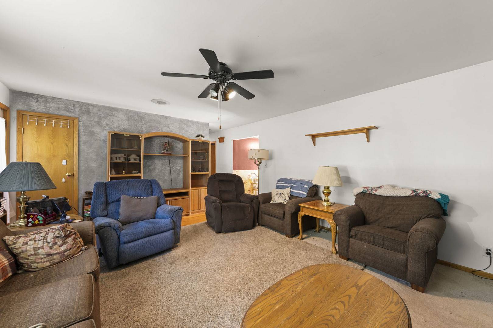 Joliet, IL 60435,802 Sheila DR