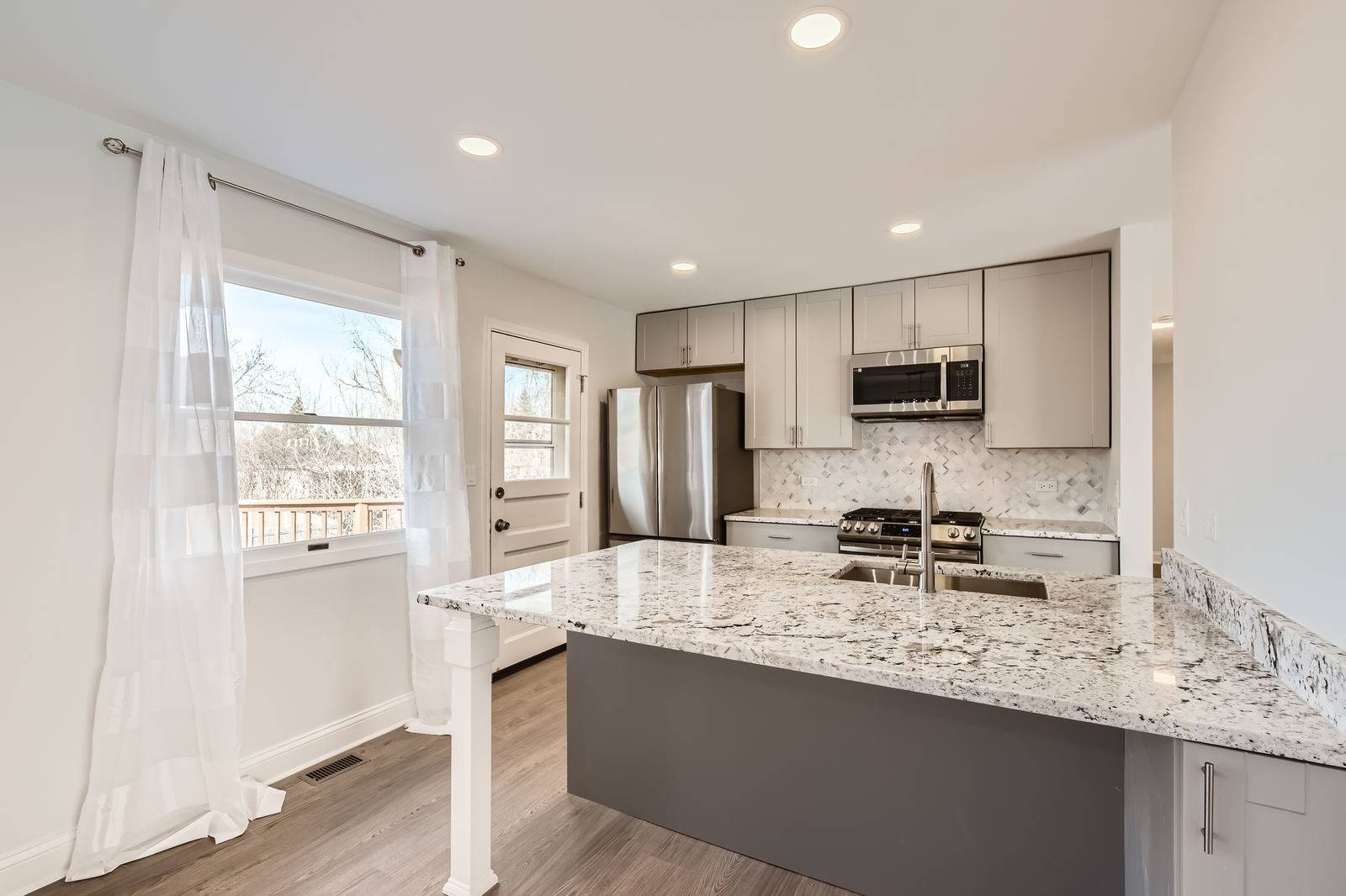 Lake Zurich, IL 60047,530 Ramblewood CT