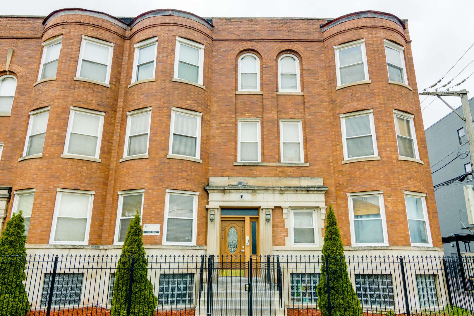Chicago, IL 60615,4712 S Saint Lawrence AVE #1