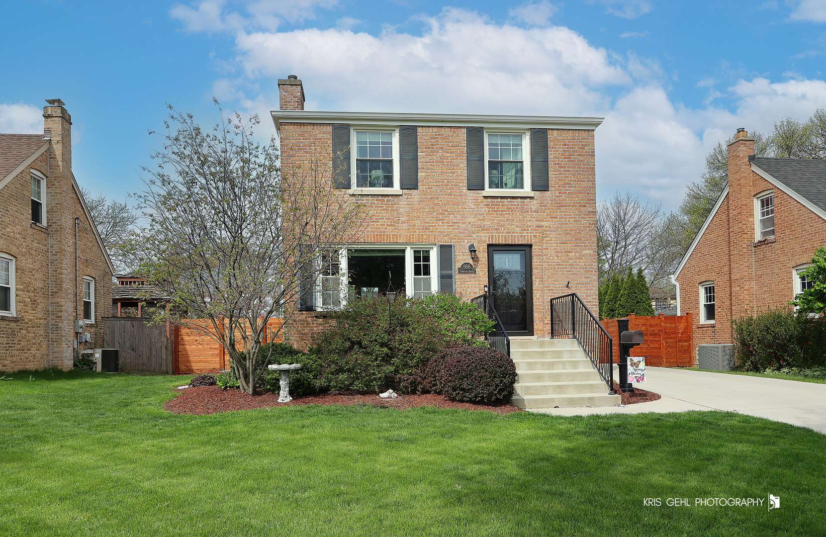 Elmhurst, IL 60126,956 S Spring RD