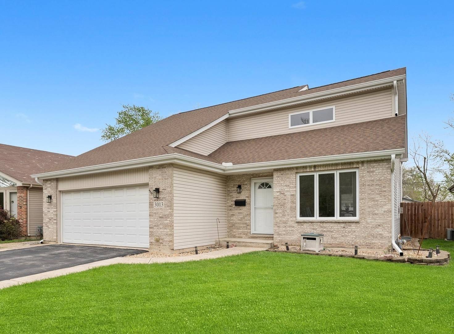 Steger, IL 60475,3013 S Carpenter ST