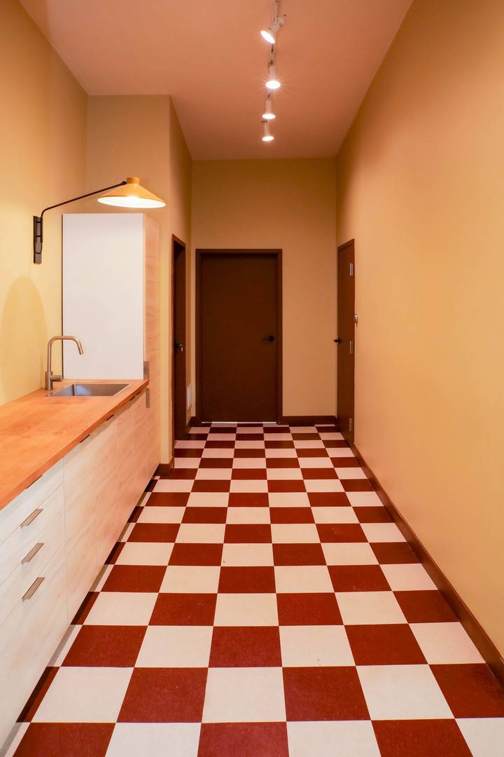 Chicago, IL 60612,1727 W Grand AVE #2