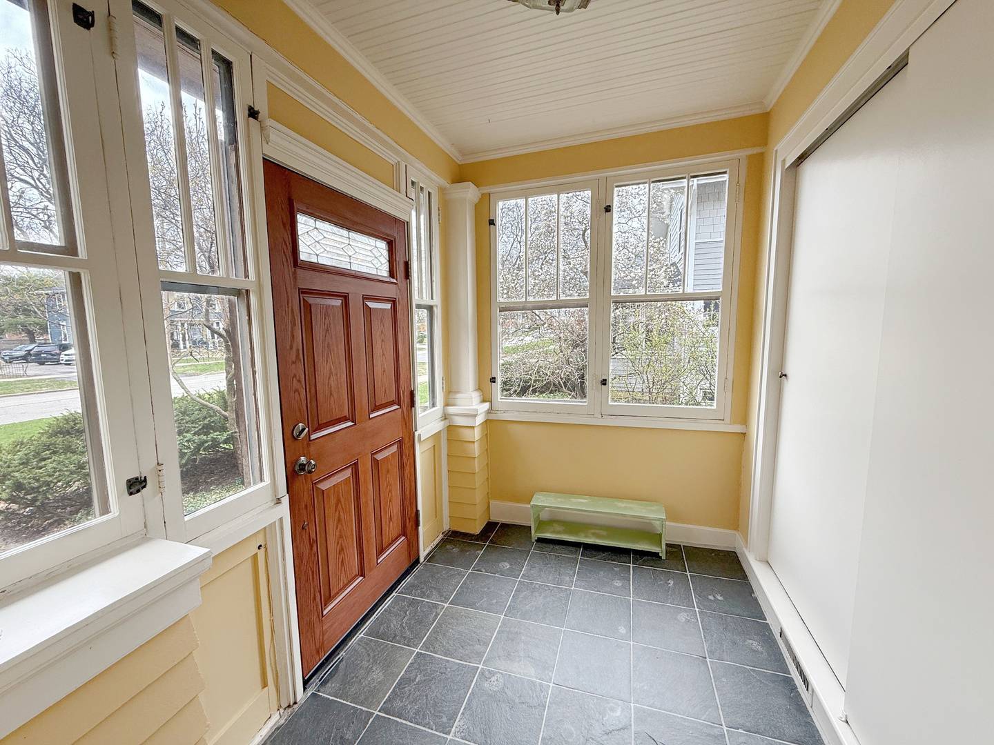 Geneva, IL 60134,528 James ST