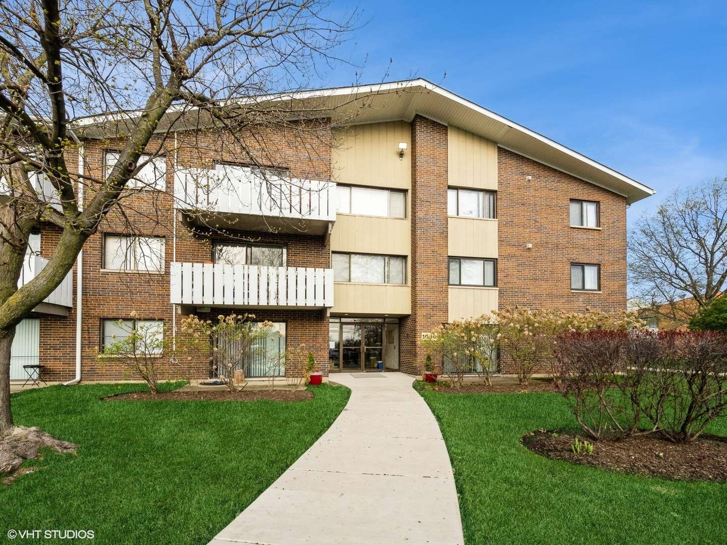 Palatine, IL 60074,1000 Bayside DR #112