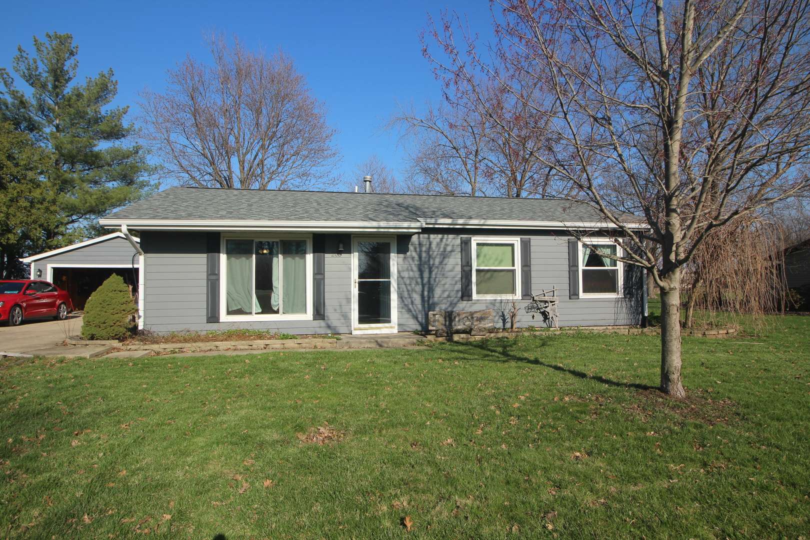 Carlock, IL 61725,205 N Church ST