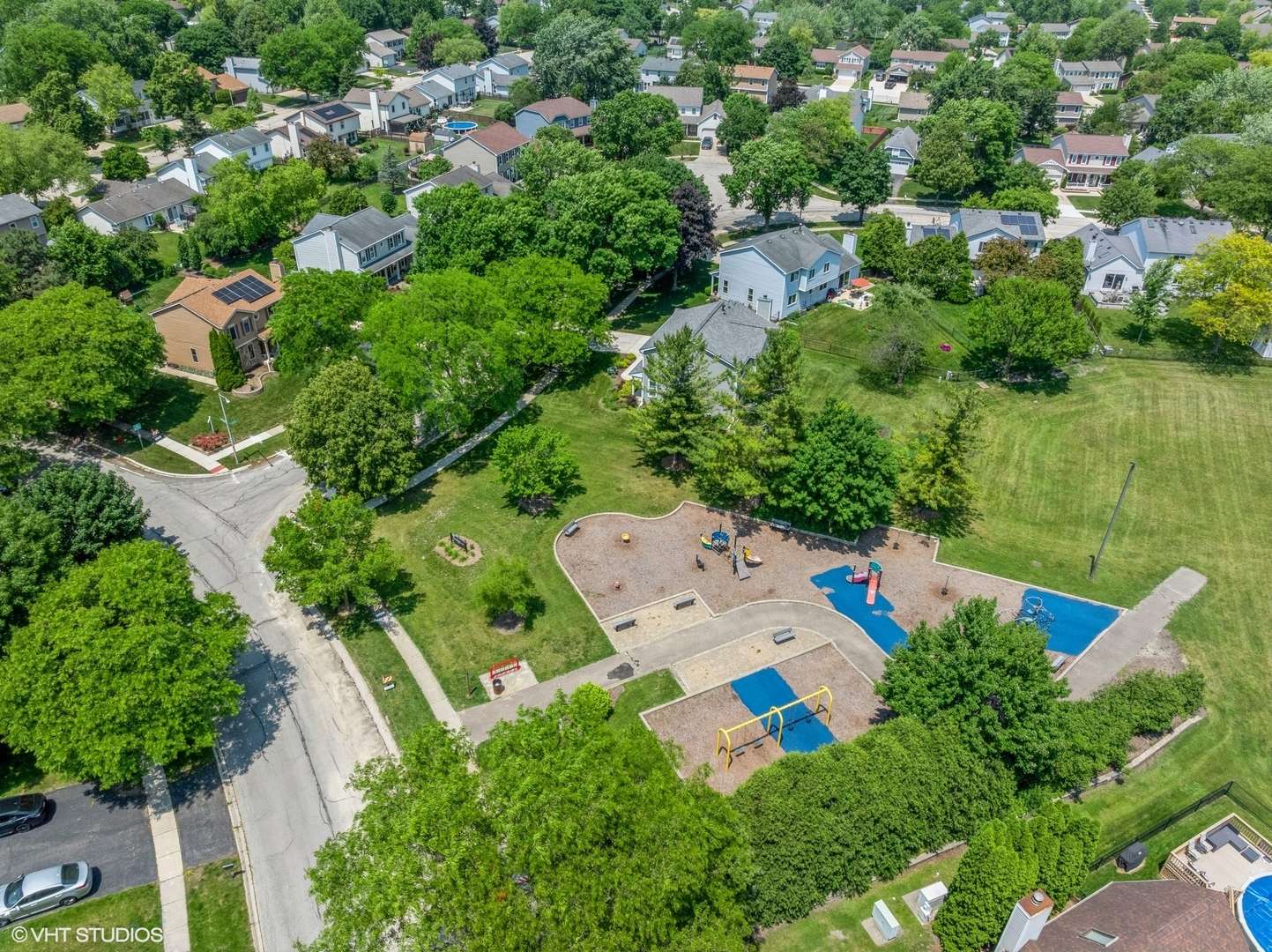 Schaumburg, IL 60194,600 N Brookdale DR