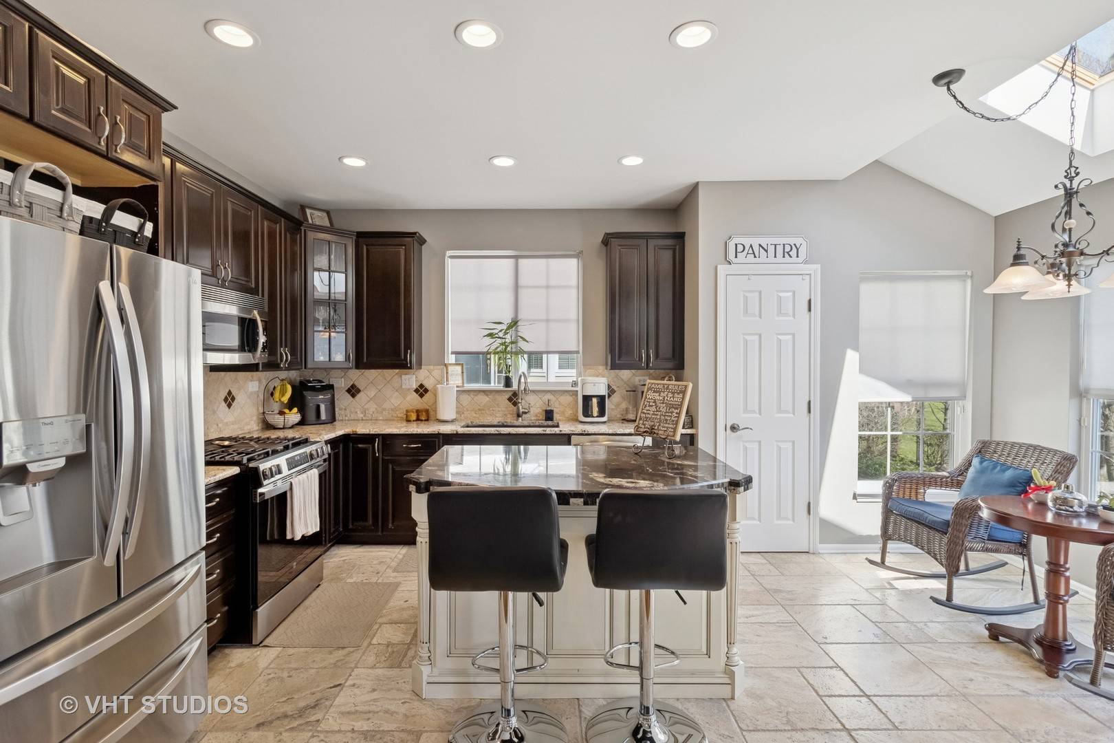 Elgin, IL 60124,1117 Pine Valley CT