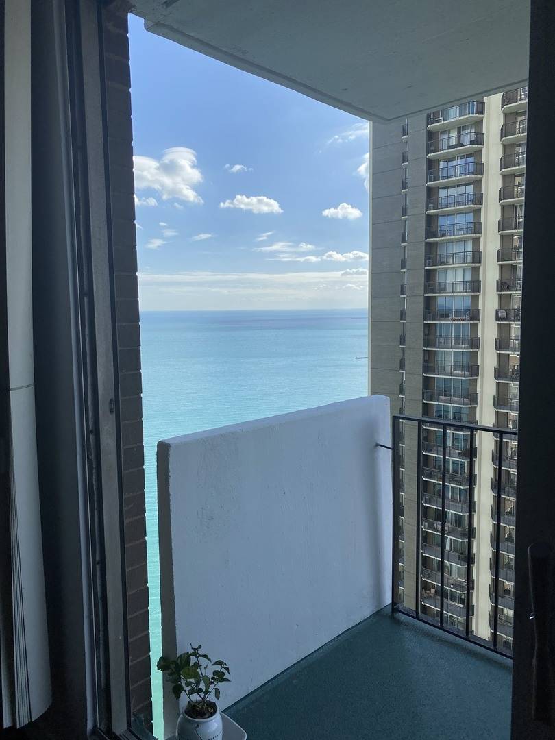 Chicago, IL 60660,6033 N Sheridan RD #25G