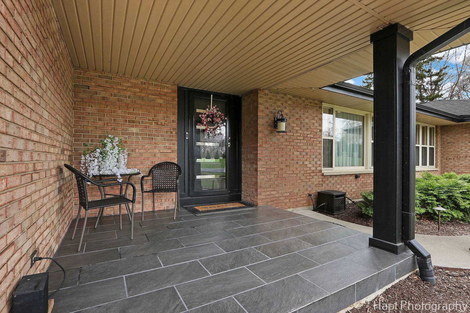 Sleepy Hollow, IL 60118,856 Winmoor DR