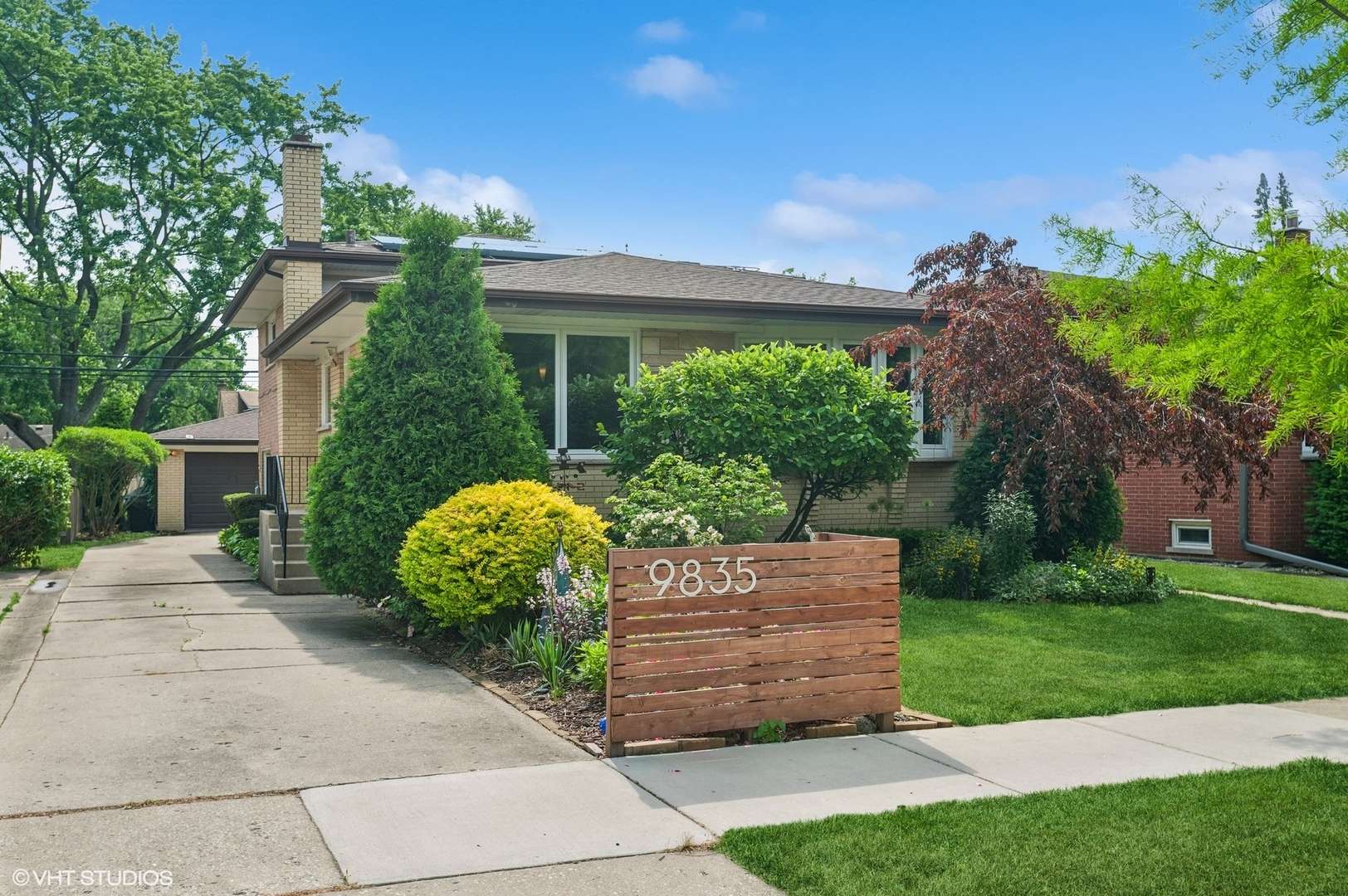 Skokie, IL 60076,9835 Keeler AVE