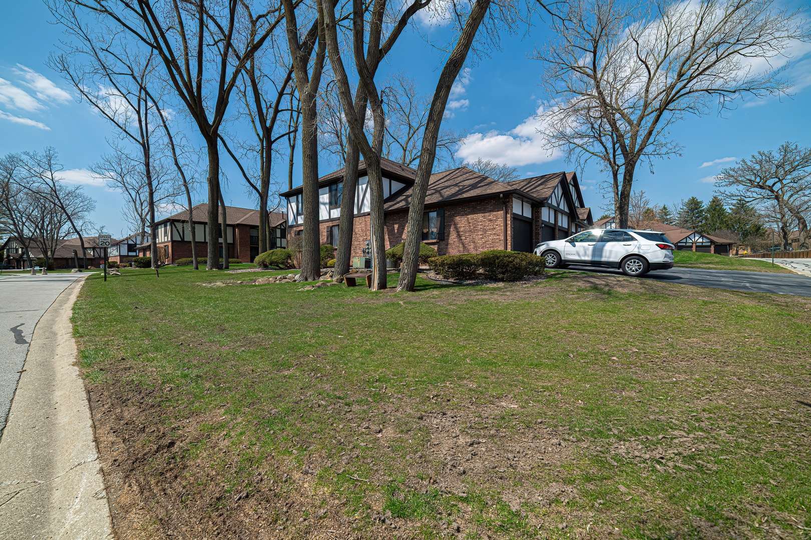 Palos Hills, IL 60465,11240 Cherry CT #1B