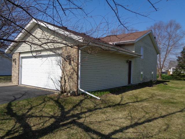 Loves Park, IL 61111,7212 Thomas DR