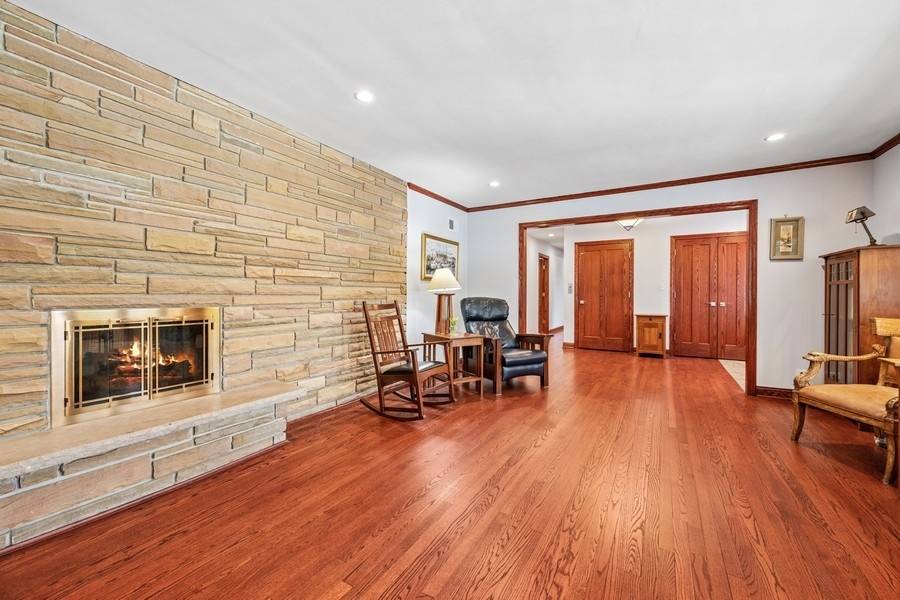 Wilmette, IL 60091,701 Lake AVE