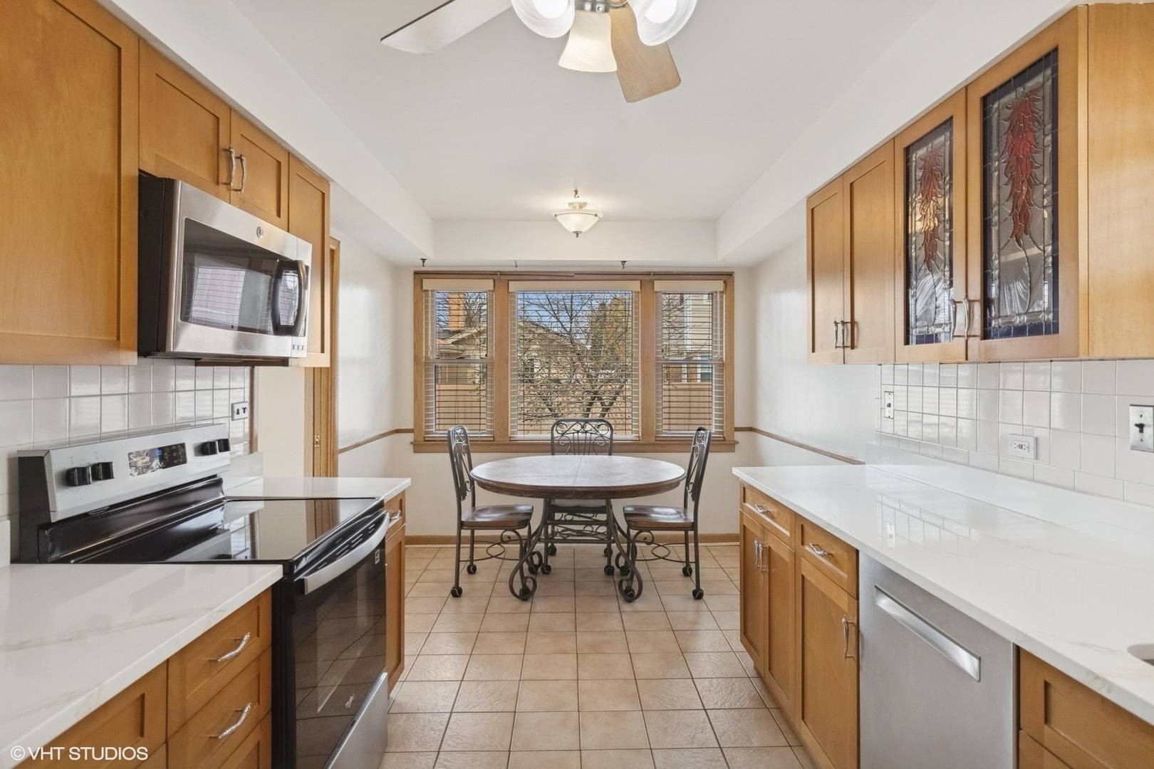 Chicago, IL 60656,8554 W Agatite AVE