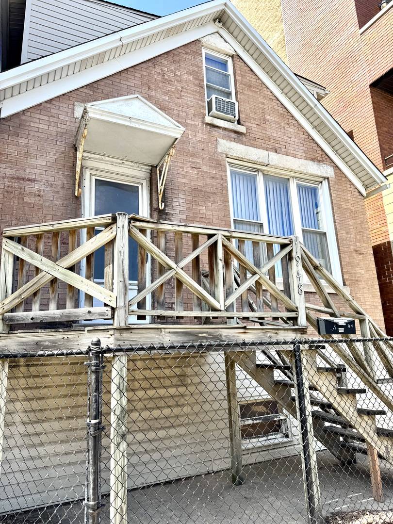 Chicago, IL 60647,1948 N Damen AVE