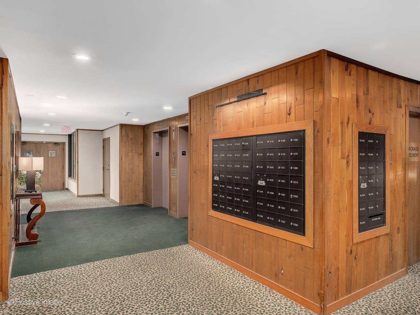 Hinsdale, IL 60521,1401 Burr Oak RD #114B
